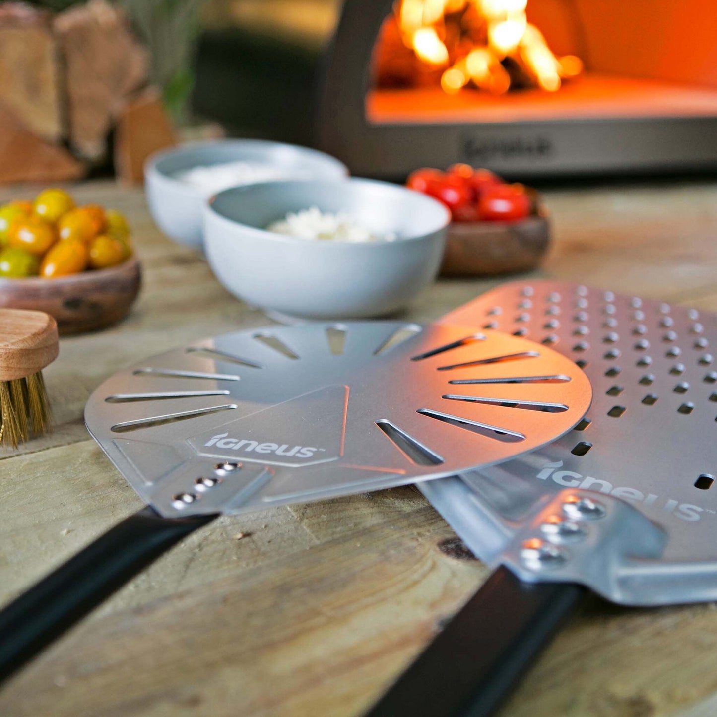 Igneus Pro Pizza Turning Peel (85cm)